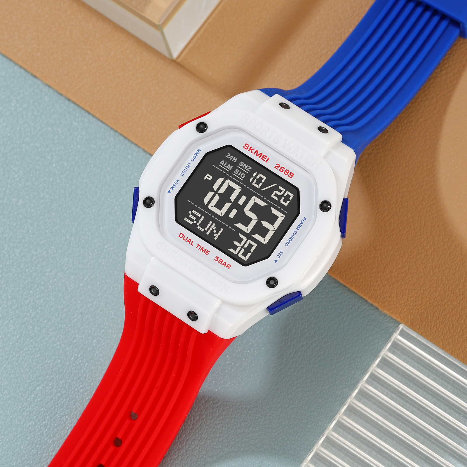 SKMEI 2689 Fashion Wristwatch  - Outdoor Lighting For Steps incelemesi ve fiyatı
